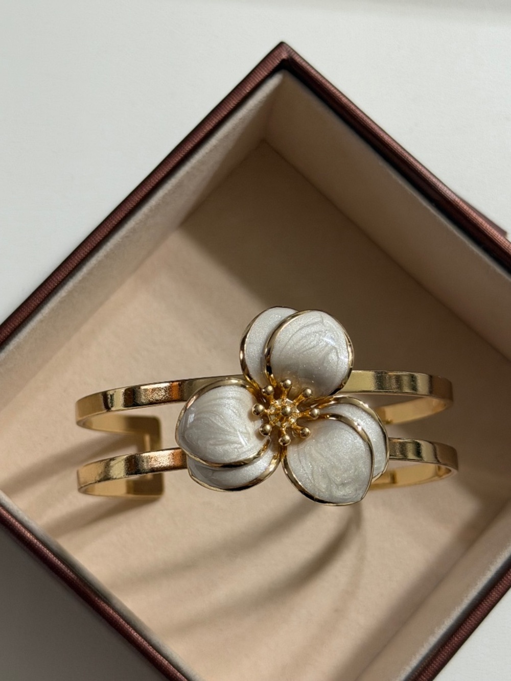 Golden Ivory White 3-Petal Flower Enamel Adjustable Open Bangle Bracelet